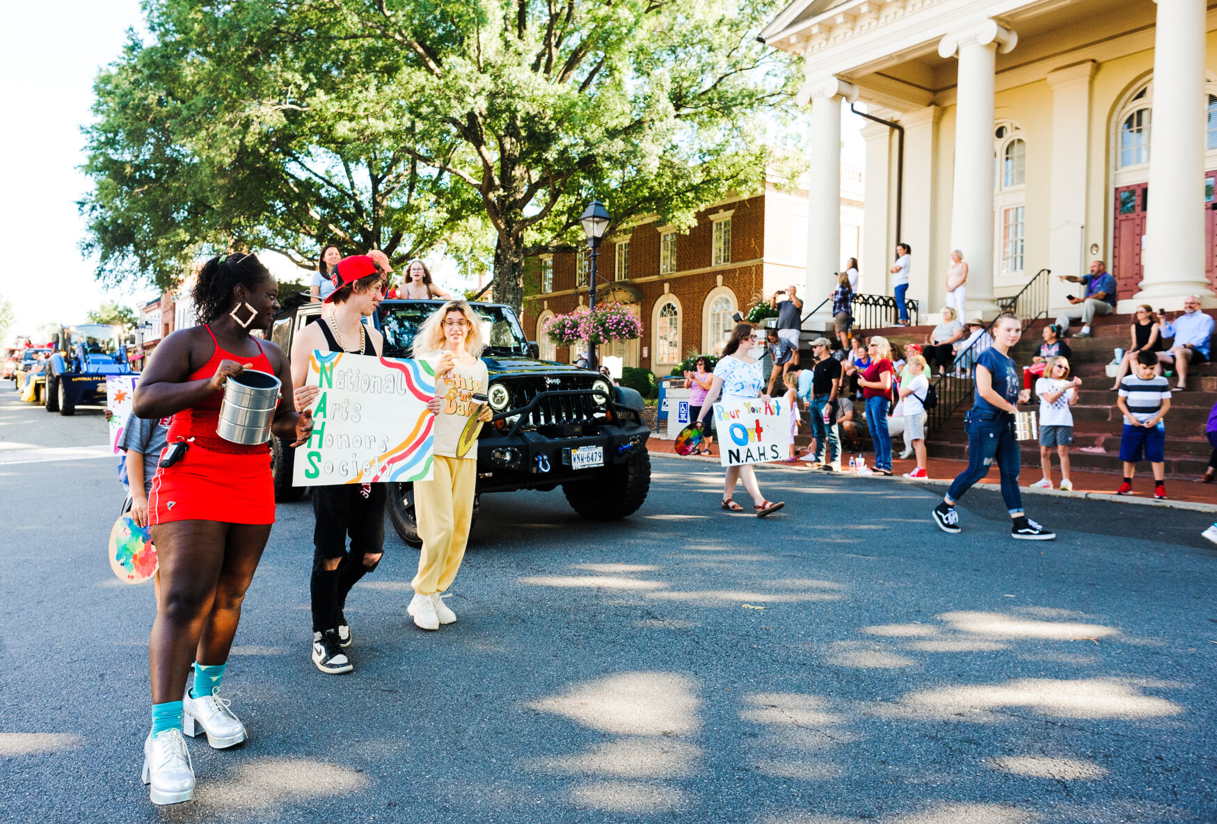photo_ft_news_fhs homecoming parade-3_20210902.jpg
